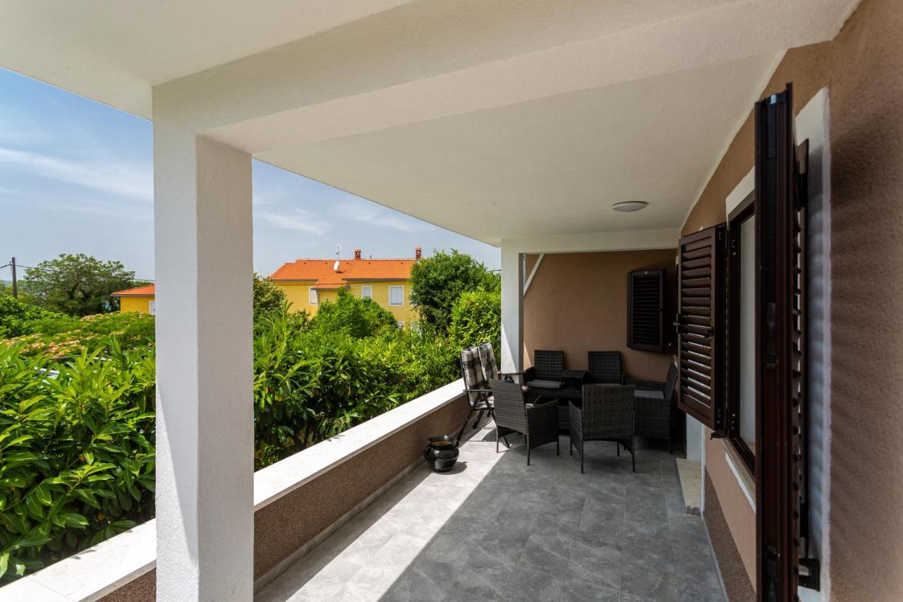 Smiljana Apartments Климно Экстерьер фото