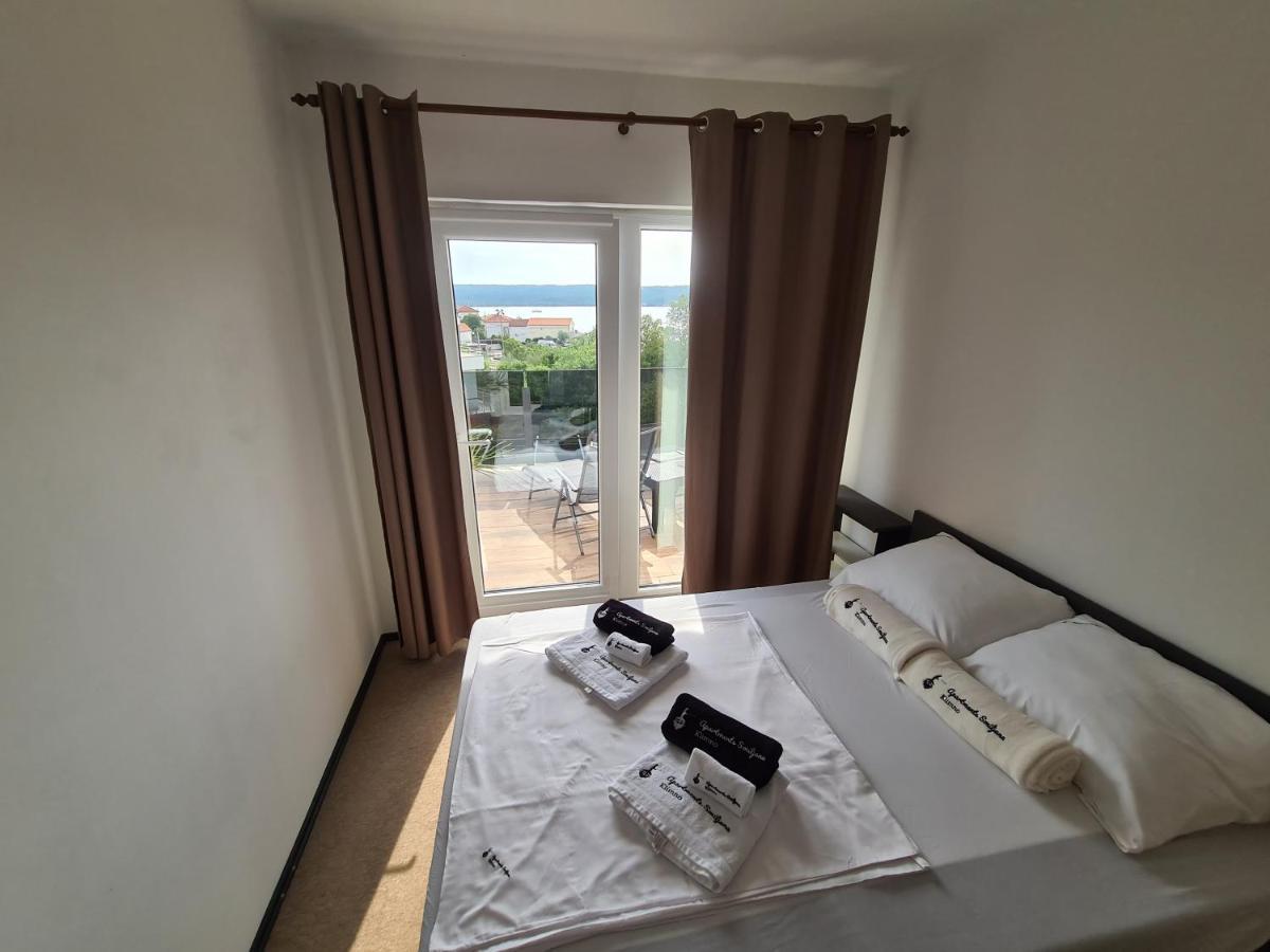 Smiljana Apartments Климно Экстерьер фото