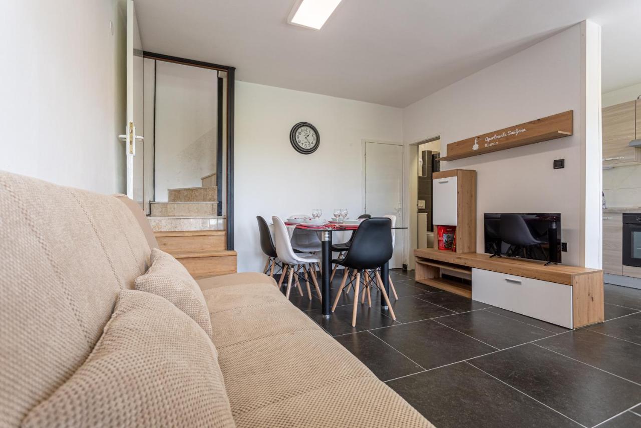 Smiljana Apartments Климно Экстерьер фото